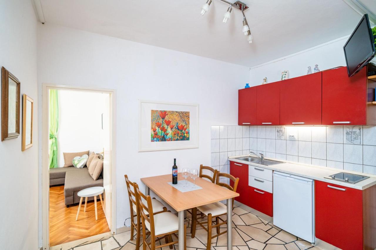 Apartments Nikolina Lumbarda Eksteriør billede